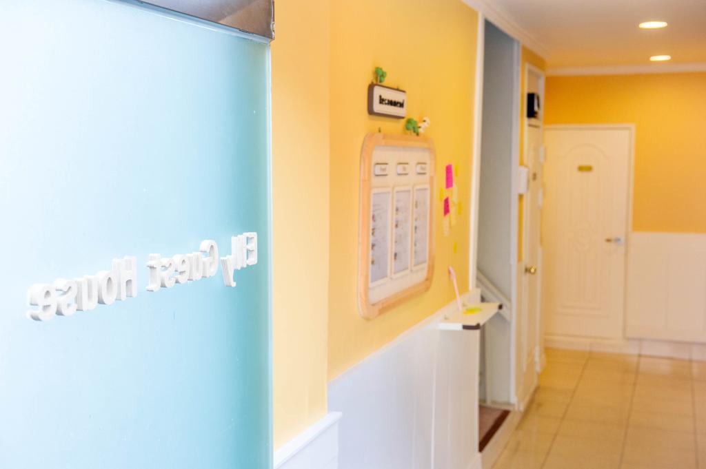 Elly Guesthouse Μπουσάν Εξωτερικό φωτογραφία