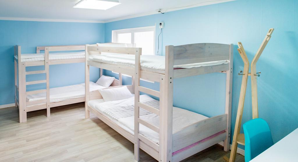 Elly Guesthouse Μπουσάν Δωμάτιο φωτογραφία