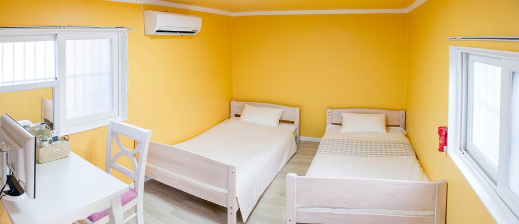 Elly Guesthouse Μπουσάν Εξωτερικό φωτογραφία